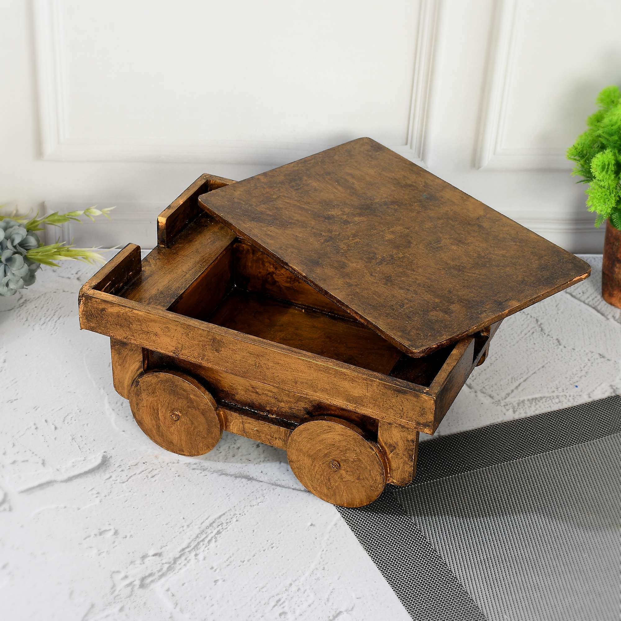 Wooden samosa tray