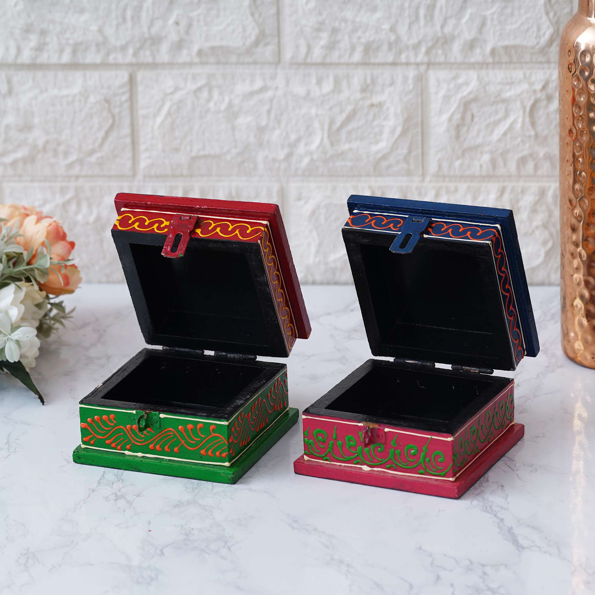 Wooden jewellery box