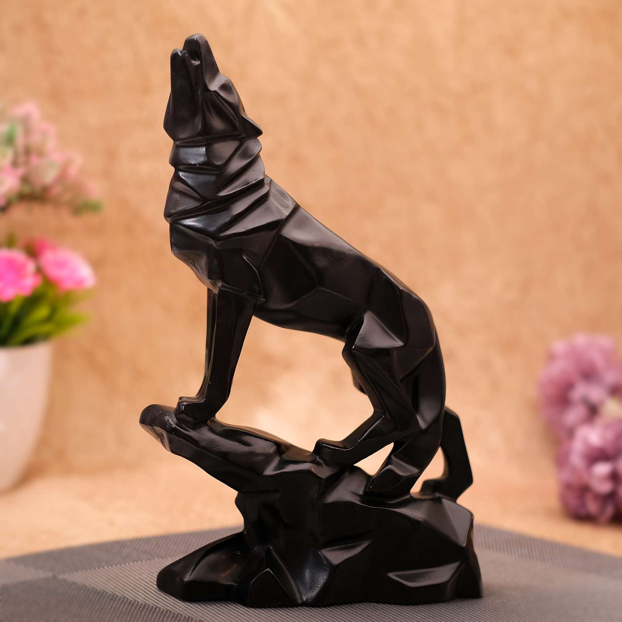 WOLF
